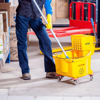 COMMERCIAL CLEANOUT